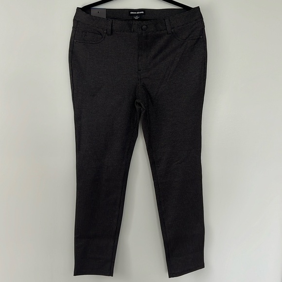 NWT - DKNY Jeans Ponte Zipper front Pant, Grey Houndstooth, size L - Picture 2 of 10